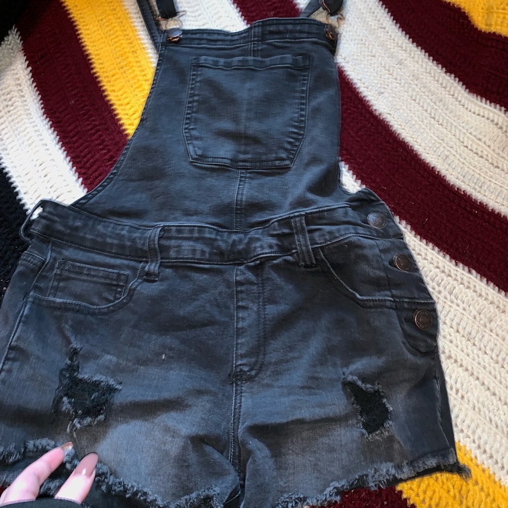 Forever 21 black overalls
